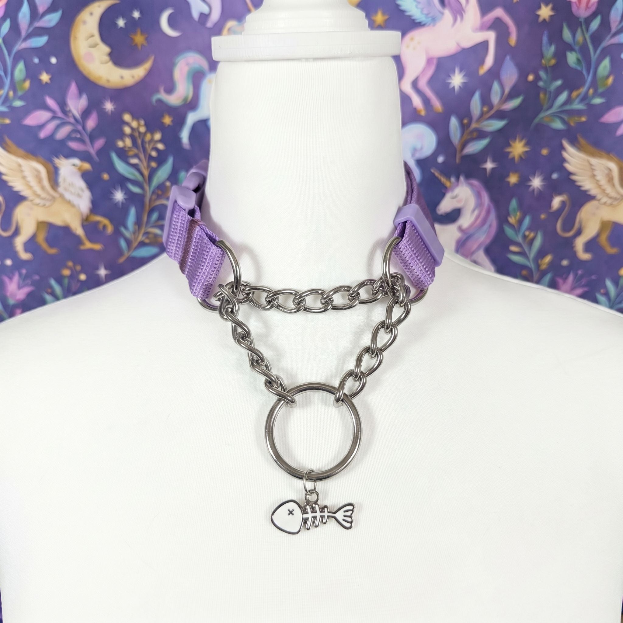 Lilac and Polished metal Pull-Chain  choker necklace with white fish bone pendant