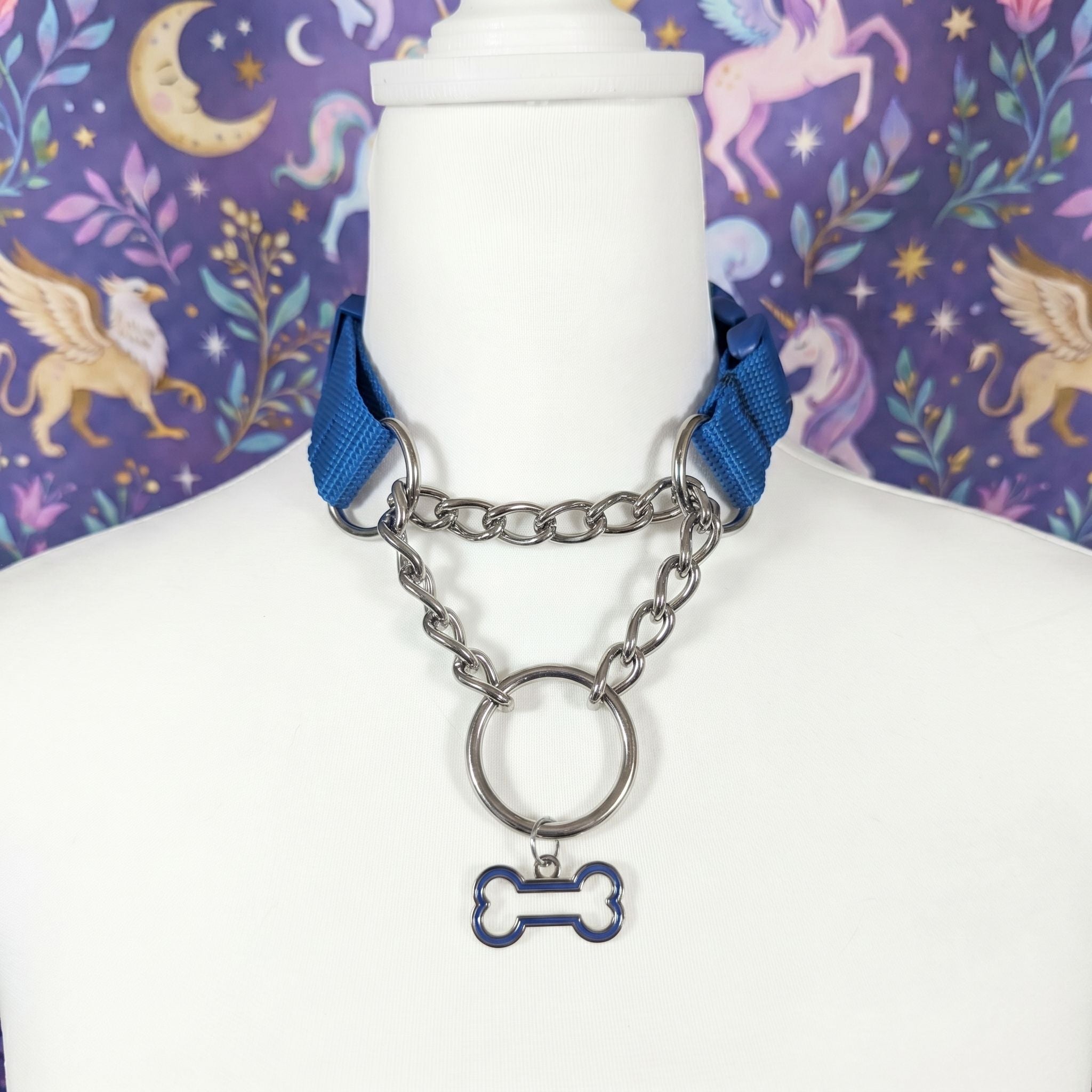Blue and Polished metal Pull-Chain  choker necklace with matching puppy dog bone pendant displayed on mannequin