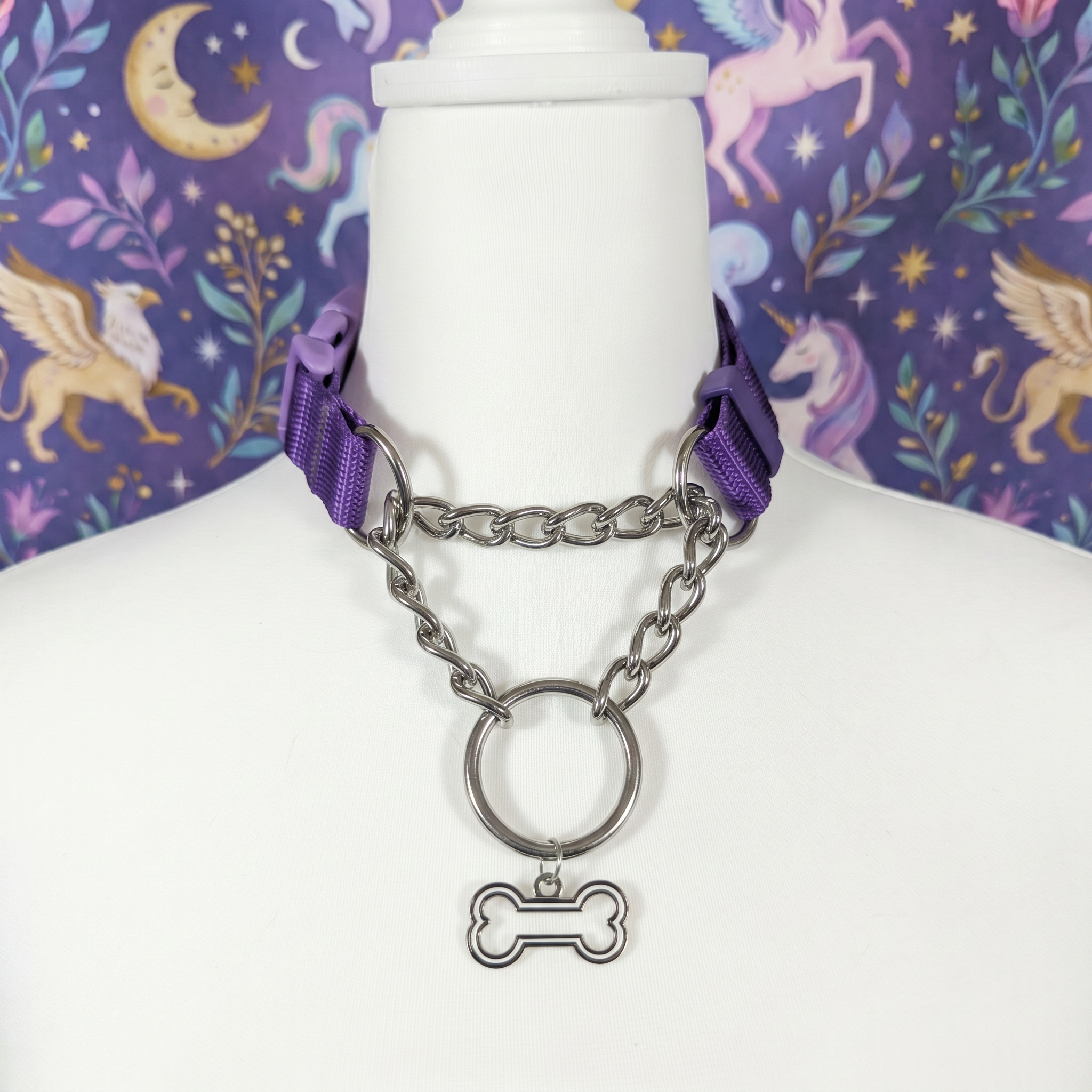 Purple and Polished metal Pull-Chain choker necklace with matching puppy dog bone pendant displayed on mannequin